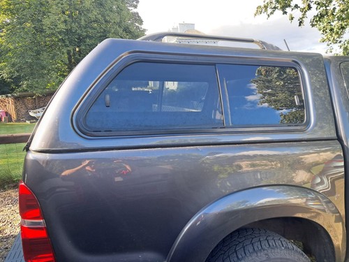 Toyota hilux pickup canopy - pickup,