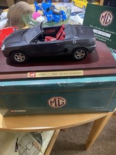 Corgi MGF 1:18 Scale Model Car British Racing Green