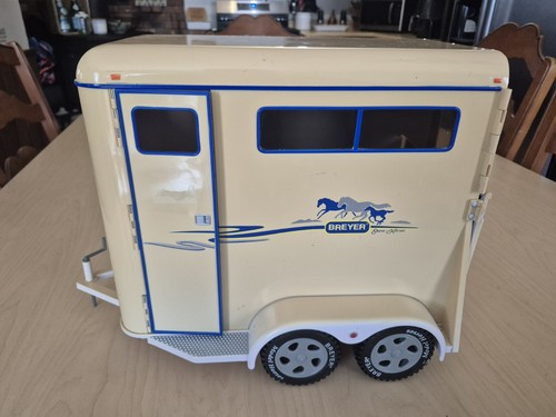 Breyer stall extra - stall, large
