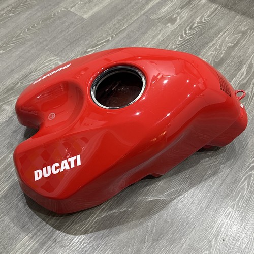 Original ducati desmosedici - ducati,