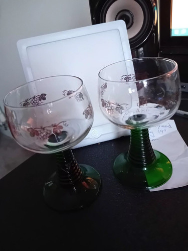 Pair vintage wine glasses - pair,
