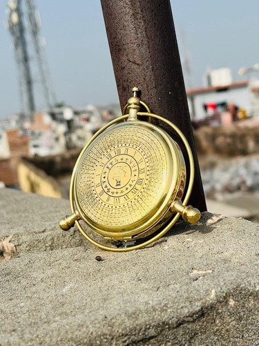 Brass alethiometer compass - brass,