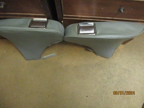 Jaguar mk2 rear - , armrests