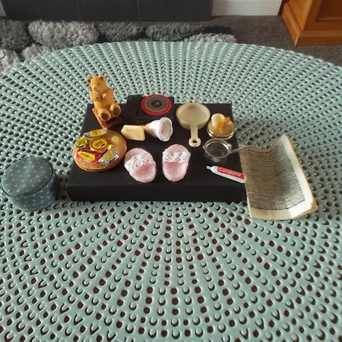 Various small objects - various, suitable