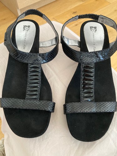 Anne klein black used sandals - anne,