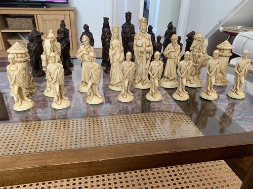 Vintage medieval resin - resin, chess