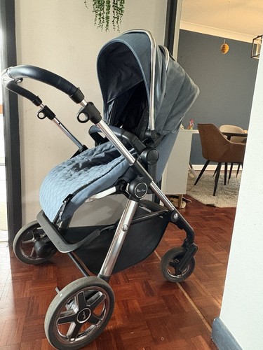 Silver cross pioneer pram - cross,