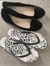 Summer Pumps And Flip Flops