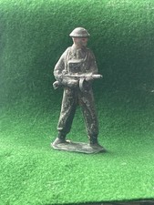 WW2 TOY BRITISH SOLDIER WITH TOMMY GUN