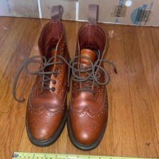 Dr. Martens Affleck Brogue
