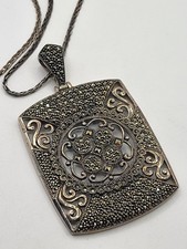 Vintage Art Nouveau Victorian