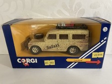 Corgi  619 Safari Land Rover 109 WB with roof rack  & opening rear door orig box