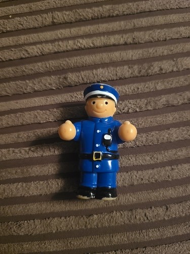 Wow toys policeman - wow,