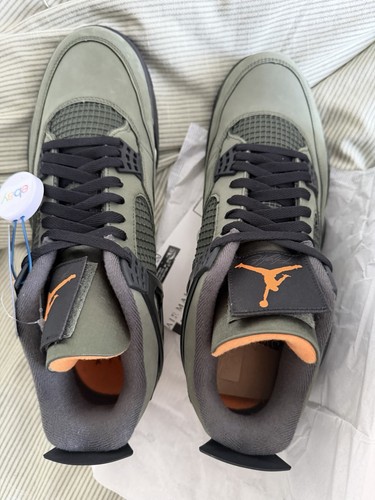 Air jordan undefeated 11 - 4,