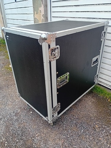 Spider 16u mount rack - 16u,