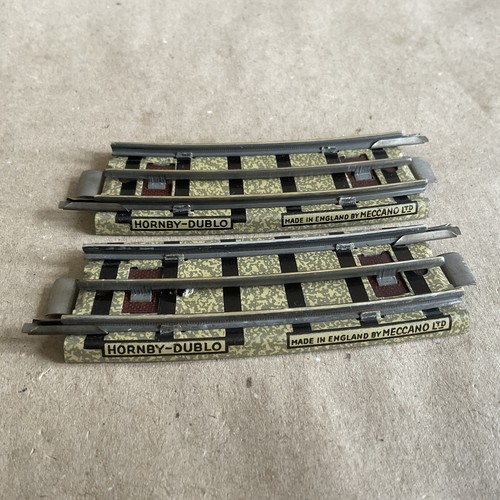 Two hornby dublo - hornby, rail