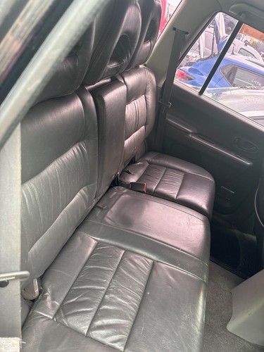 Rear seat assembly - assembly, 2005