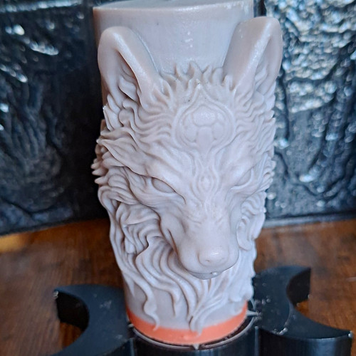 Grey wax wolf head pillar - wolf,