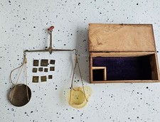 Vintage Cased Balance Scale