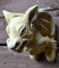 Hanging gargoyle wall plaque