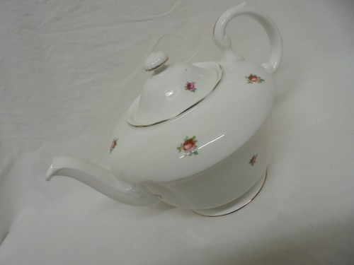 Vintage mayfair pottery - pottery, roses