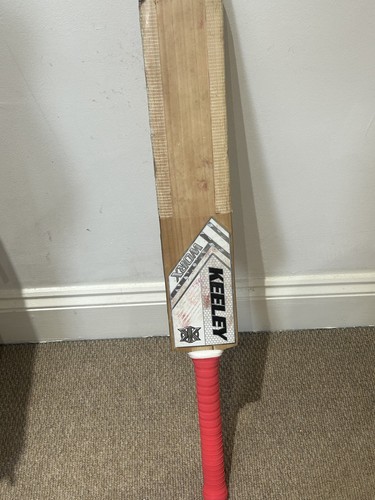 Lovely cricket bat for sale - cricket,