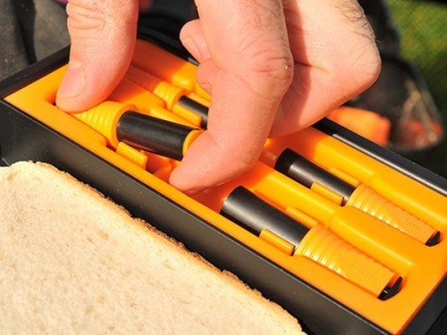 Guru bread punch box set - box,
