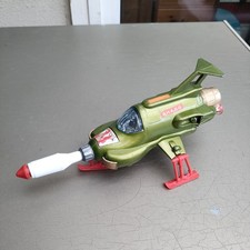 DINKY 351 UFO SHADO INTERCEPTOR  RARER RED SKIDS MODEL