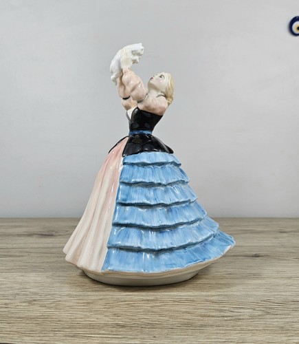 Royal doulton susan figurine - doulton,
