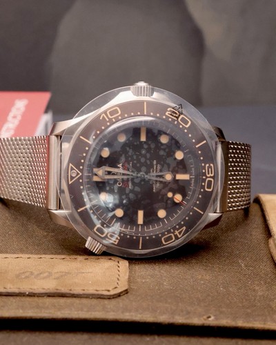 Omega seamaster 007 time - omega,