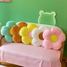 Flower Pillow Daisy Floor