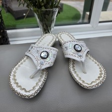 Moda In Pelle Size 5 White Toepost Mules Kitten Heel Faux Leather