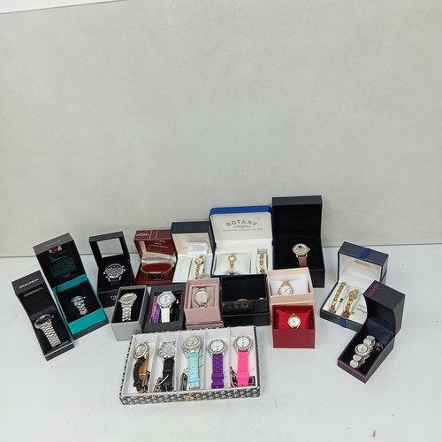 Job lot boxed - 20, quartz