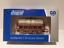 Dapol OO Gauge 4F-031-028  SR Milk Tanker Weathered