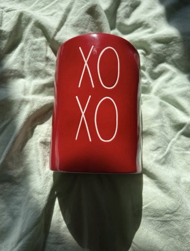Rae dunn maxx candle xoxo - tk,