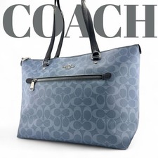 COACH Signature Canvas Tote