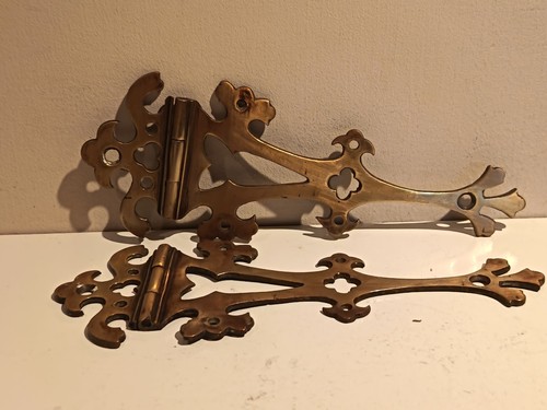 Pair vintage antique - of,