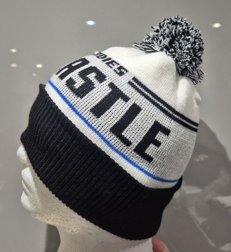 Newcastle bobble hat - bobble,