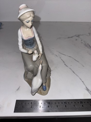 Casades spain porcelain lady - casades,