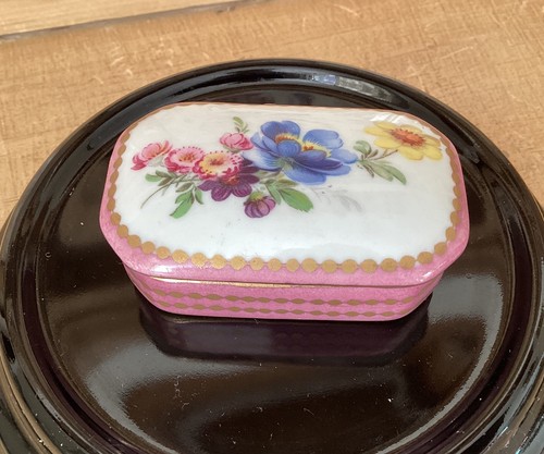 Small vintage trinket box - vintage,