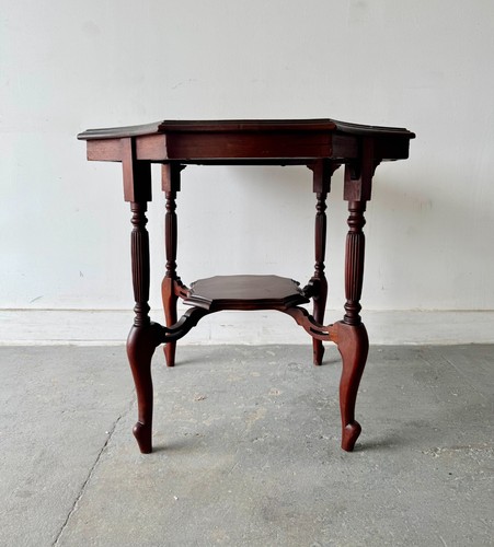 Antique round mahogany center - round,