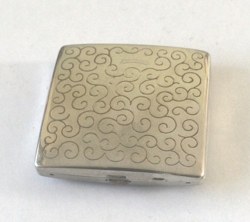 Vintage powder compact - , by