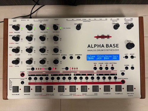 Jomox alpha base mk1 analog - alpha,