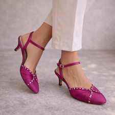 Benjamin Adams Womens Pink