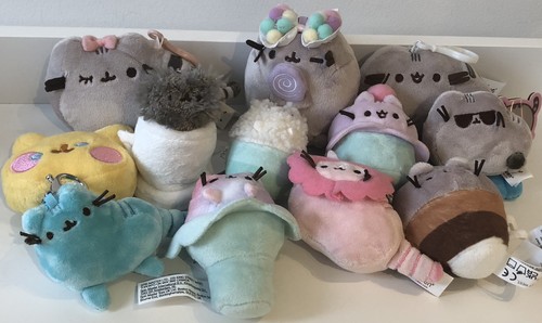 Huge pusheen plush keyring - huge,