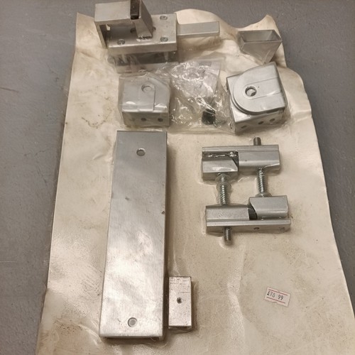 Aluminium washroom cubicle - washroom/, /