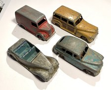 DINKY TOY VEHICLES X4 FOR