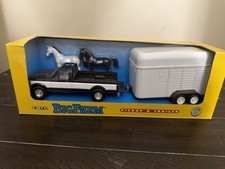 ERTL Big Farm Pickup And
