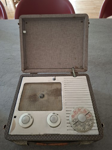 Pye p114bq portable radio not - portable, radio.