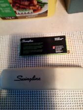 Swingline heavy duty stapler with new staples from Holland in good working order